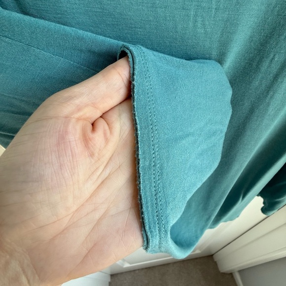 Maurices Green Crochet and Key Hole Tank Top w/ Raw Hem, Sz 0X - Picture 5 of 6